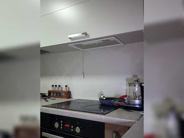 KITTYtempreXXX's BongaCams show and profile