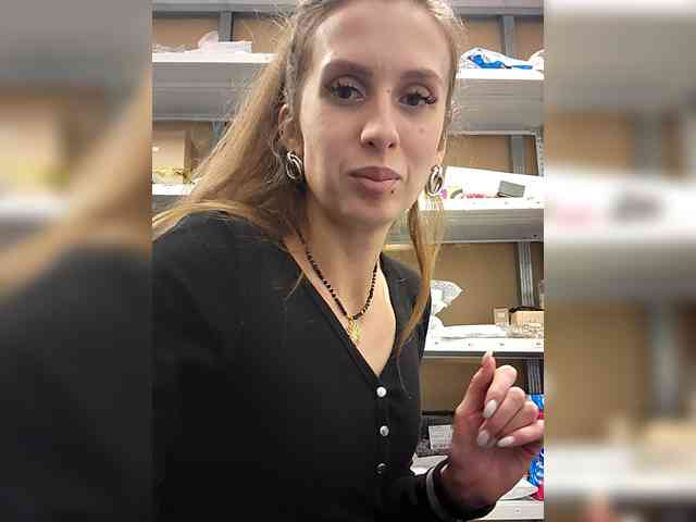 KITTYtempreXXX Live Webcam on BongaCams