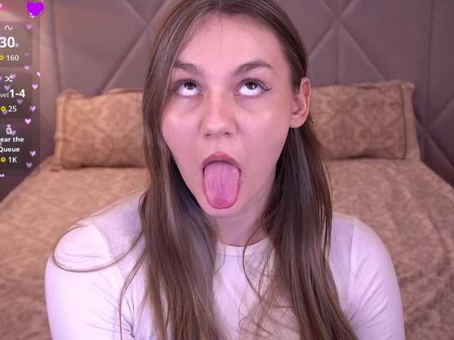 DiamondGoldie's BongaCams show and profile