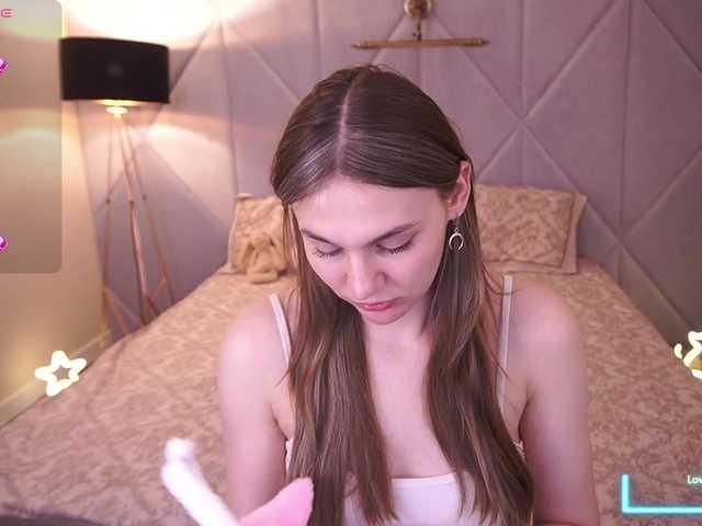 DiamondGoldie Live Cam and Statistics on UnifiedCams