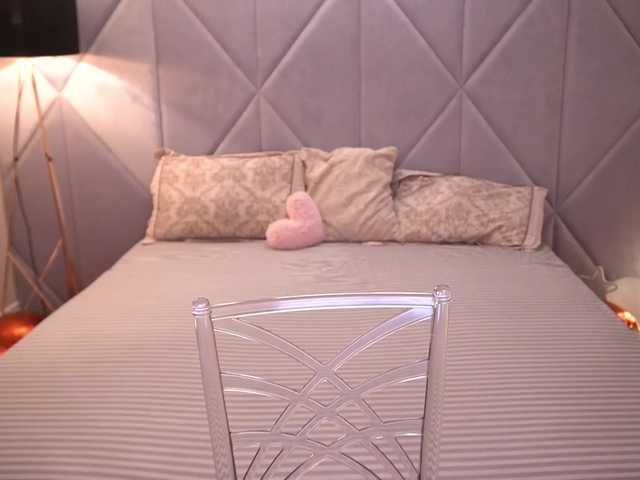 DiamondGoldie's BongaCams show and profile