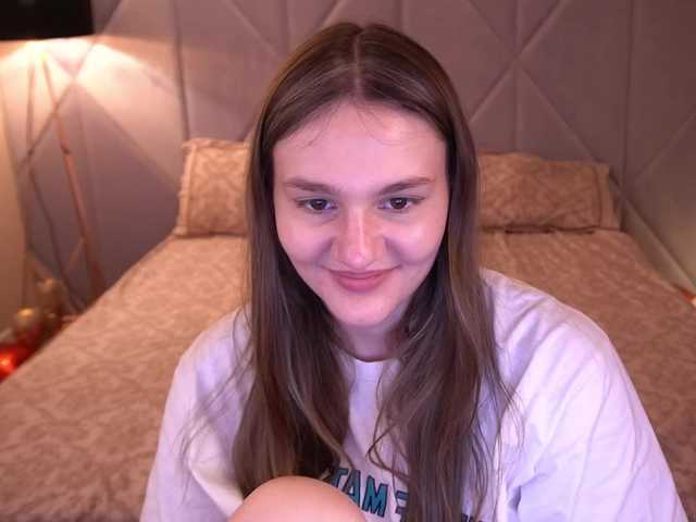 DiamondGoldie's BongaCams show and profile