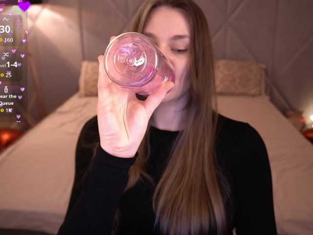 DiamondGoldie's BongaCams show and profile