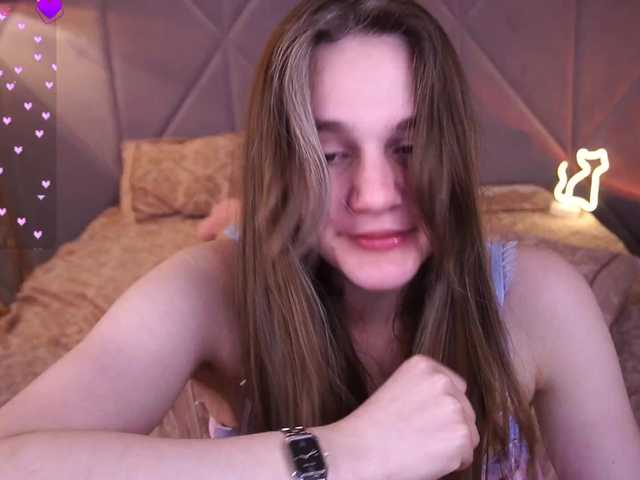 DiamondGoldie's BongaCams show and profile