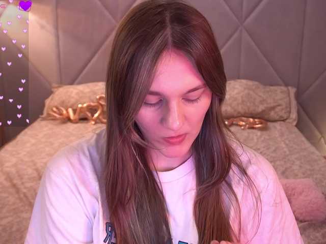 DiamondGoldie's BongaCams show and profile