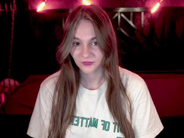 DiamondGoldie's BongaCams show and profile