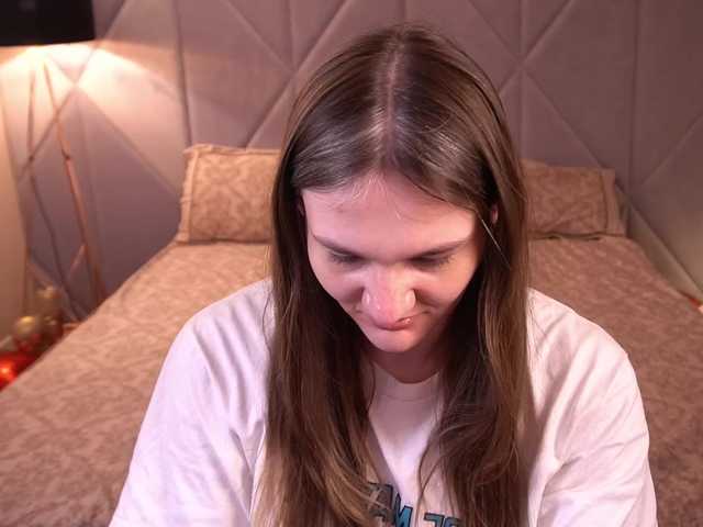 DiamondGoldie's BongaCams show and profile