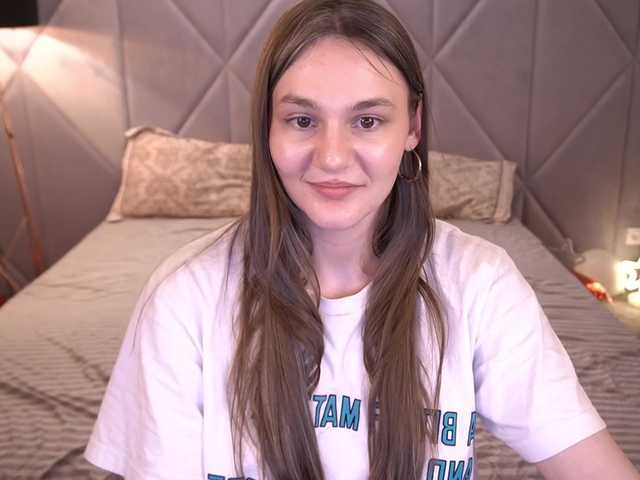 DiamondGoldie's BongaCams show and profile