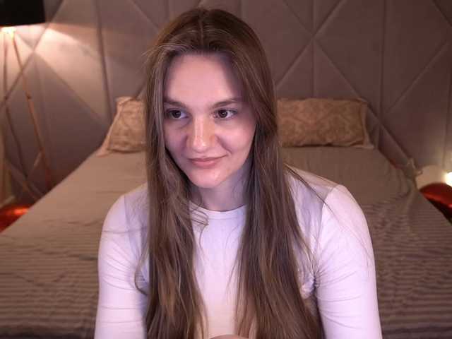 DiamondGoldie's BongaCams show and profile