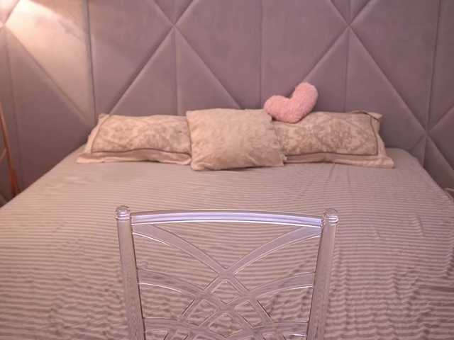 DiamondGoldie's BongaCams show and profile