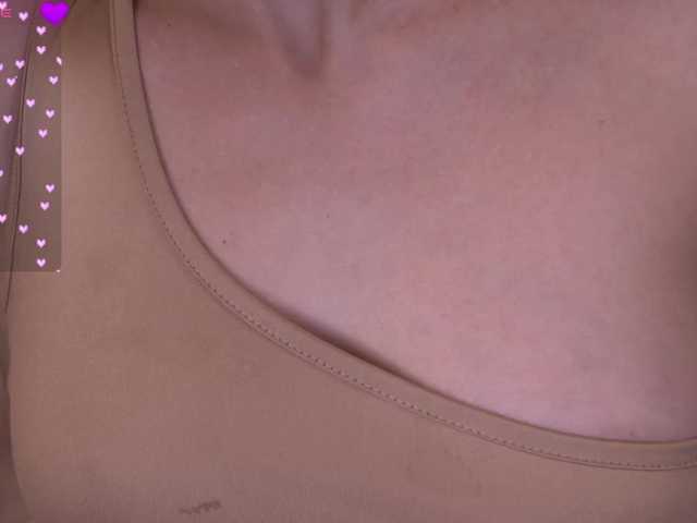 DiamondGoldie's BongaCams show and profile