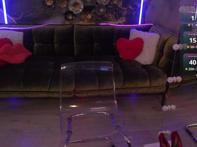  DiamondGoldie chat room