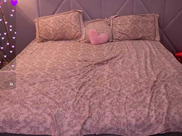 DiamondGoldie's BongaCams show and profile