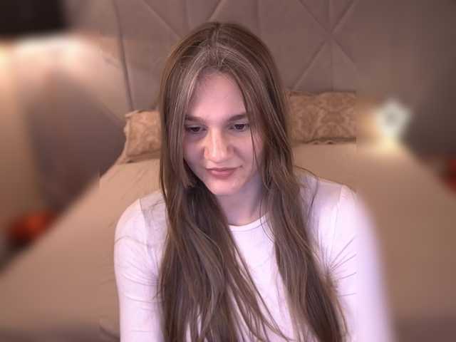 DiamondGoldie's BongaCams show and profile