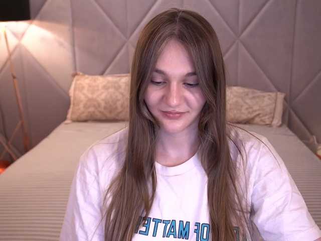 DiamondGoldie's BongaCams show and profile