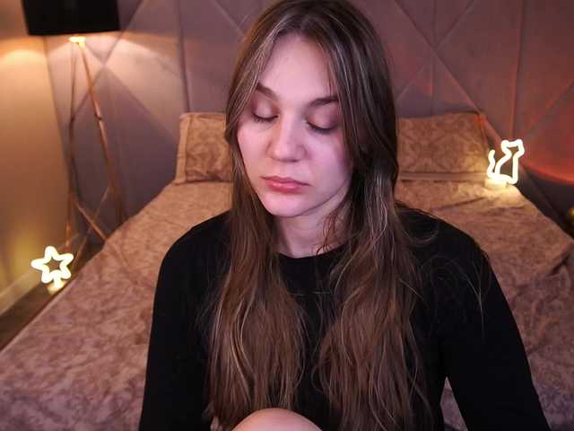 DiamondGoldie's BongaCams show and profile