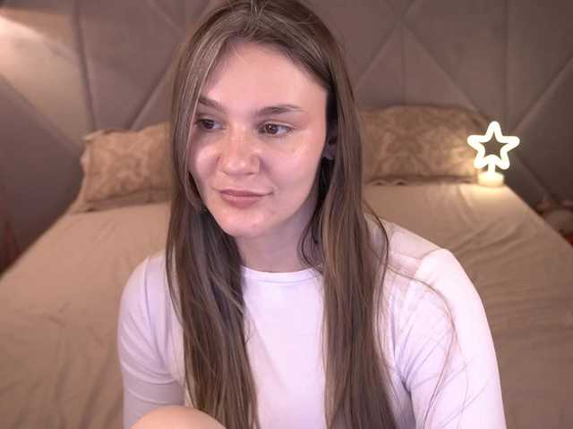 DiamondGoldie's BongaCams show and profile