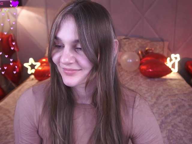 DiamondGoldie's BongaCams show and profile