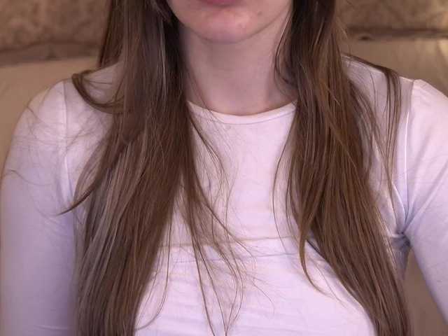 DiamondGoldie's BongaCams show and profile