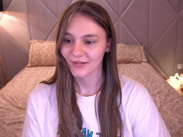 DiamondGoldie's BongaCams show and profile