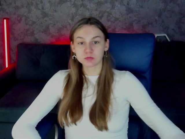 DiamondGoldie's BongaCams show and profile