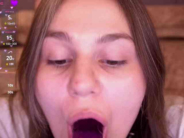 DiamondGoldie webcam