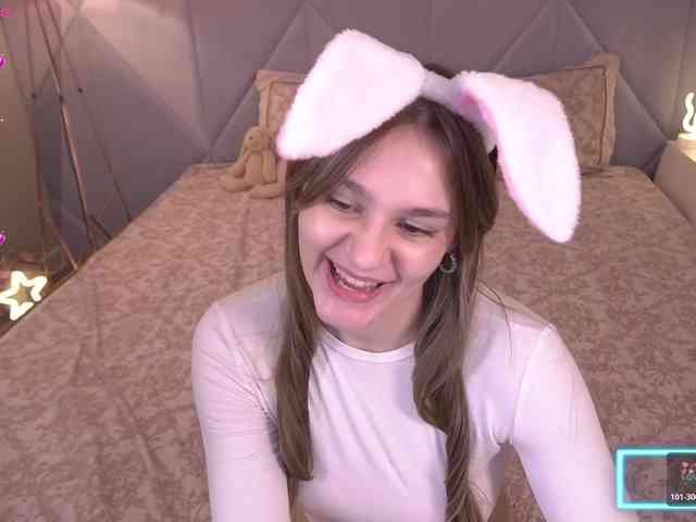 DiamondGoldie Live Webcam on BongaCams