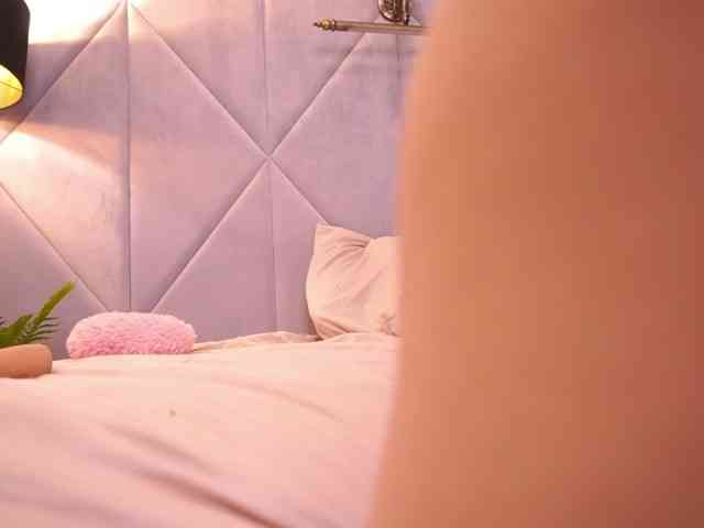 DiamondGoldie webcam