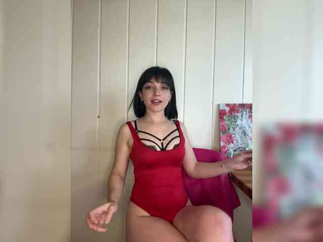 Midnight_Eva_Mi webcam