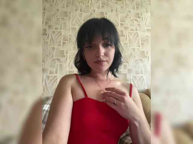 Midnight_Eva_Mi webcam