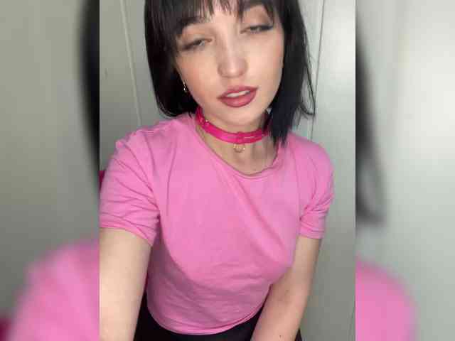 Midnight_Eva webcam