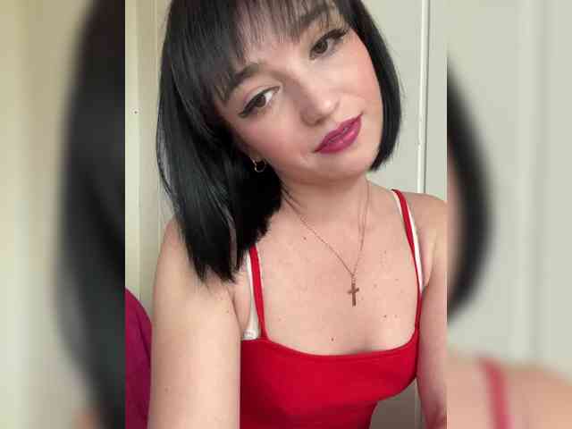 Midnight_Eva_Mi webcam