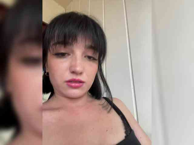Midnight_Eva webcam