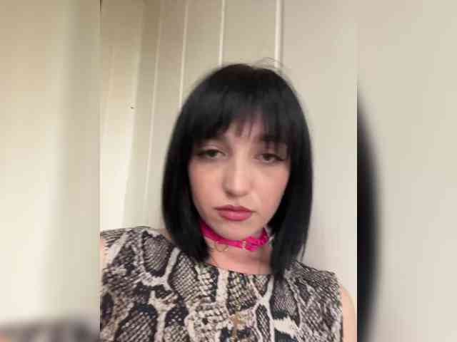 Midnight_Eva webcam
