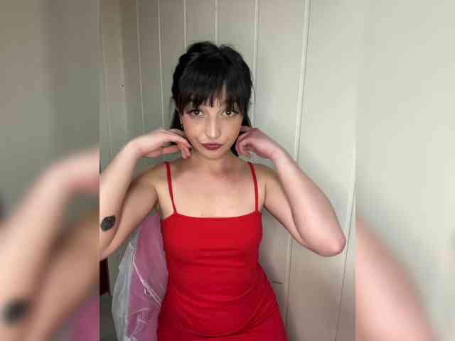 Midnight_Eva webcam