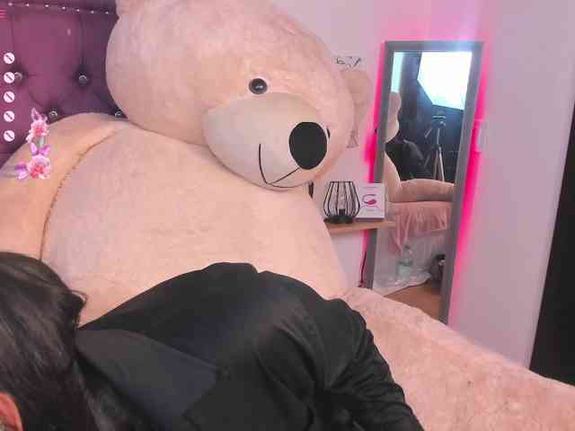 nahomywatson webcam