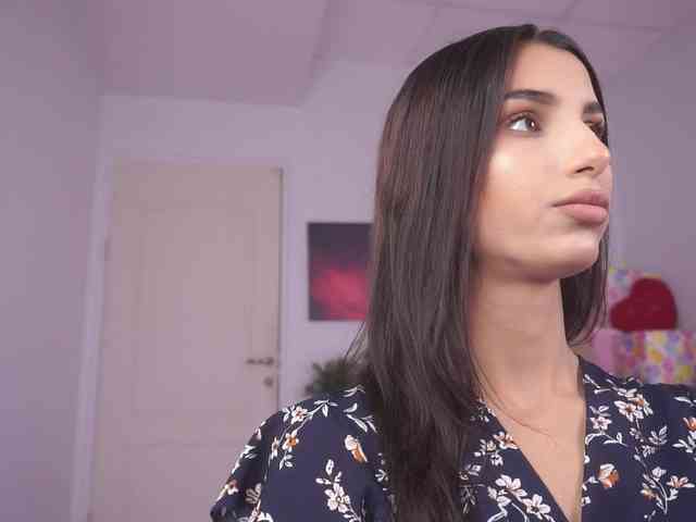 ZariaVera webcam
