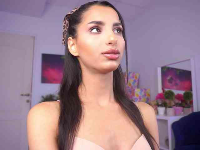 camsex chat ZariaVera