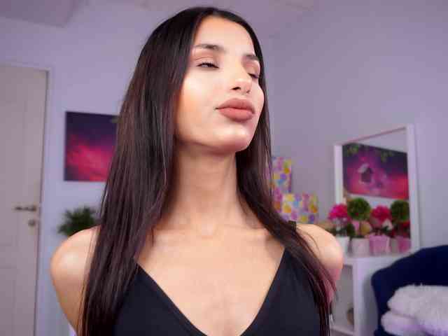ZariaVera webcam
