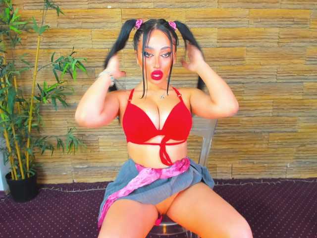 Cupcake-Izzy's BongaCams show and profile