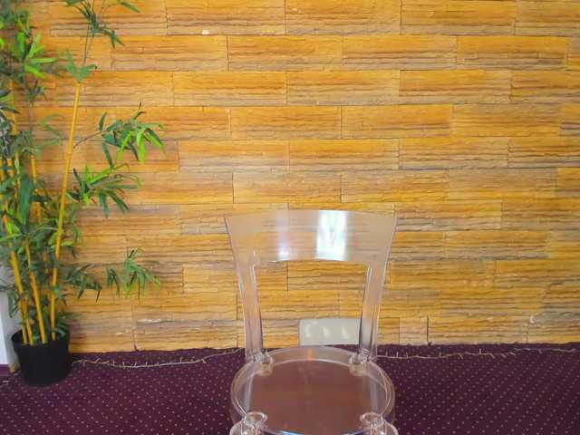 Cupcake-Izzy's BongaCams show and profile