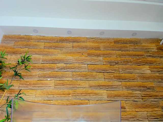 Cupcake-Izzy's BongaCams show and profile