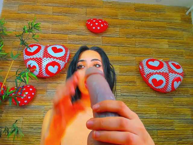 Cupcake-Izzy's BongaCams show and profile