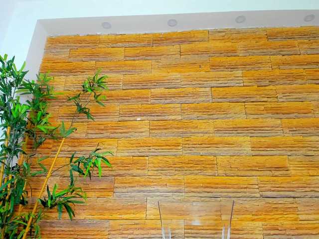 Cupcake-Izzy's BongaCams show and profile