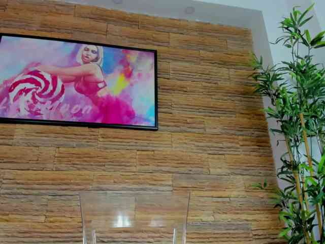 Cupcake-Izzy webcam
