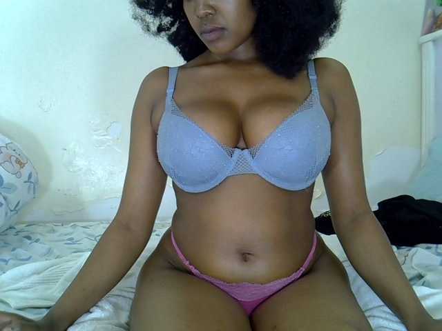 Ririlove webcam bongacams model stream image