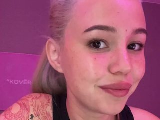 AmyGlad Porn Show