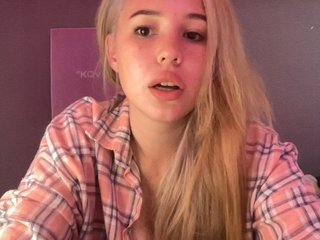 AmyGlad Porn Show