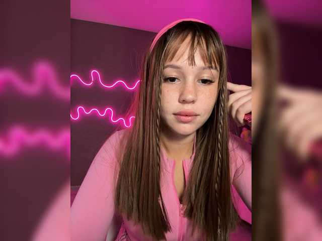 AmyGlad from BongaCams