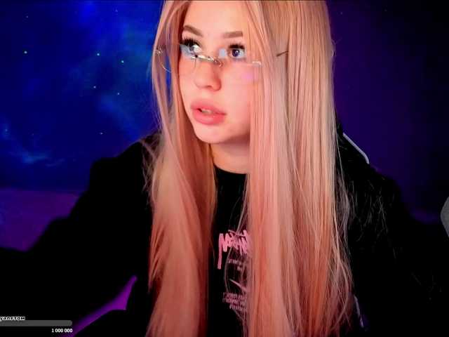 AmyGlad's BongaCams show and profile